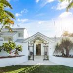Island Living In The Heart Of Noosa - Accommodation QLD 0