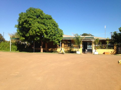 Carnarvon Caravan Park - Accommodation QLD 4