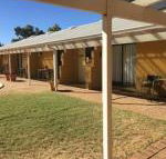 Carnarvon Caravan Park - Accommodation QLD