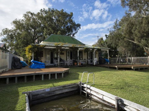 Mandurah Riverfront Holiday Rental - Accommodation QLD 2