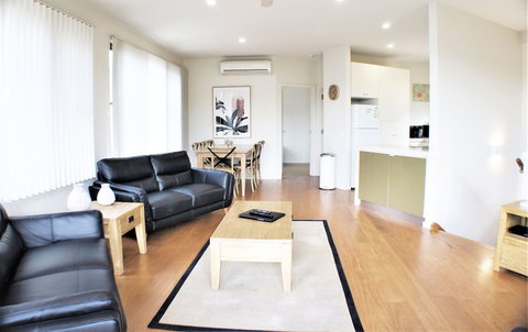 Rolling Waves 1 - Accommodation QLD 5