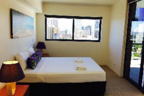 Apartments Downtown - Accommodation QLD 0