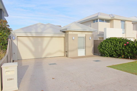 Anastasia Villa - Accommodation QLD 6