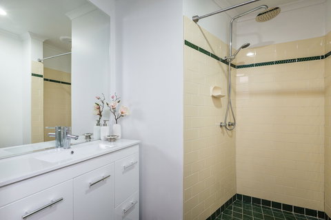 Cumquat House - Accommodation QLD 6