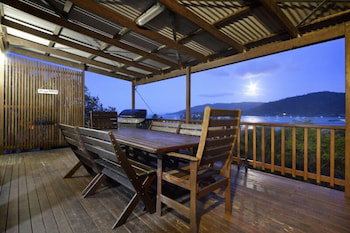 Airlie Getaway - Views - Accommodation QLD 5