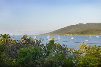 Airlie Getaway - Views - Accommodation QLD 6