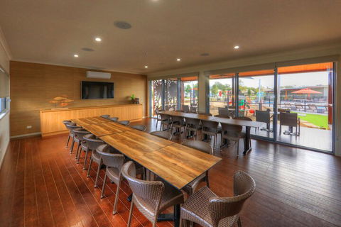 Ingenia Holidays Rivershore - Accommodation QLD 7