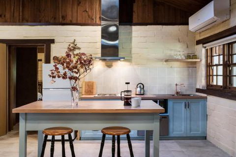 Italian Hill Garden Villa - Accommodation QLD 3