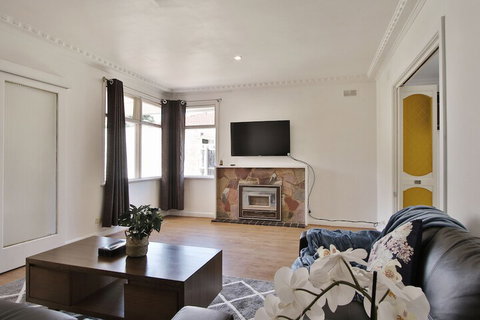 Ivy Units Glen Waverley - Accommodation QLD 4