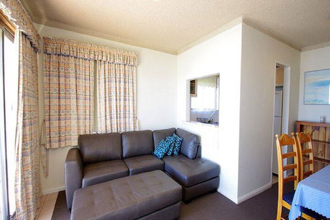Avilla Court 1 - Accommodation QLD 3