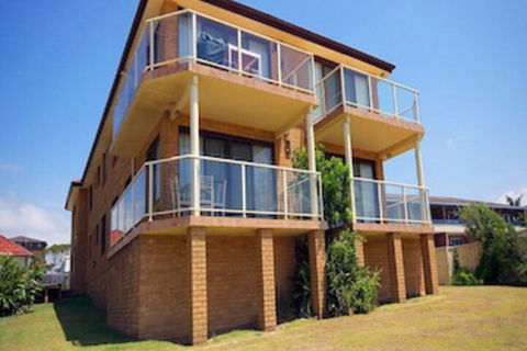 Avilla Court 1 - Accommodation QLD 0