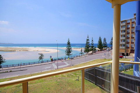 Avilla Court 1 - Accommodation QLD 6
