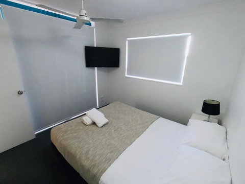 Aruba Surf Resort - Accommodation QLD 1