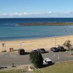 Toowoon Beach View 3br Villa 4 Just Steps To Beach With Views - Accommodation QLD 0
