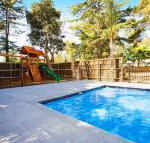 Beach House Apartments - Accommodation QLD