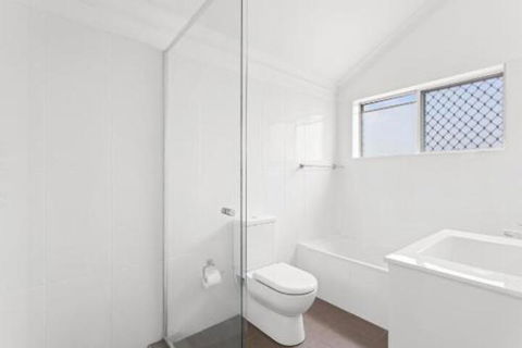 The Pines 5 - Accommodation QLD 3