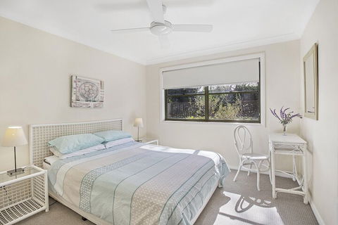 Tuscan Waterfront, 1/213 Soldiers Point Road - Accommodation QLD 2