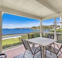 Tuscan Waterfront 1/213 Soldiers Point Road - Accommodation QLD