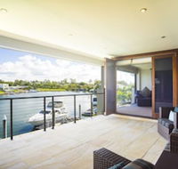 Sunset Circle at the Cove - Accommodation QLD