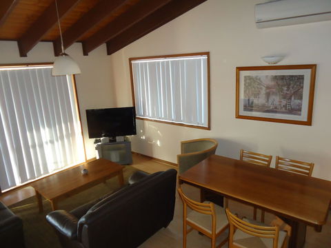 Dalmeny Shores - Accommodation QLD 5