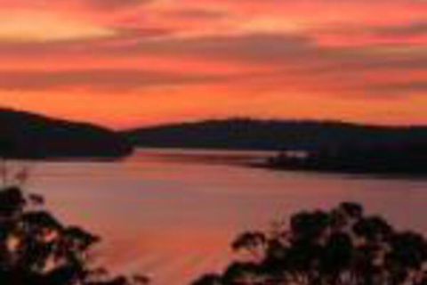 A Lakehouse Escape - Accommodation QLD 0