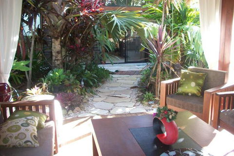 Forest Lodge: Bali Style Retreat - Accommodation QLD 7