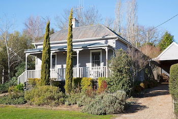 Albion - Accommodation QLD 0