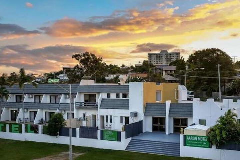Aaron Motel - Accommodation QLD 1