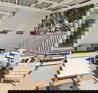 Flynns Beach Caravan Park - Accommodation QLD