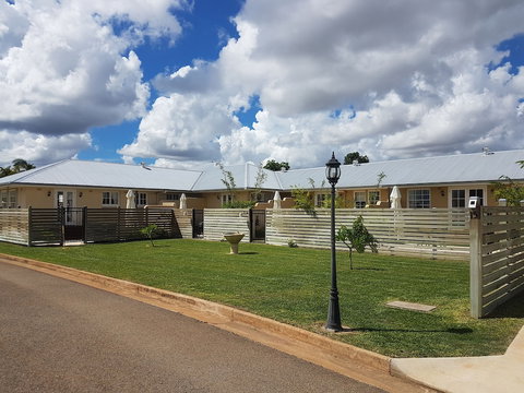 Kernow Charters Towers - Accommodation QLD 3