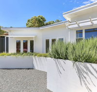 Barossa White House - Accommodation QLD