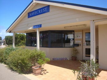 Wavecrest Village & Tourist Park - Accommodation QLD 0