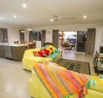 Seas The Day - Accommodation QLD