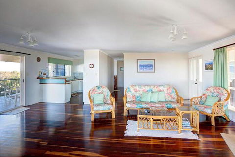 Verandahs - Accommodation QLD 5