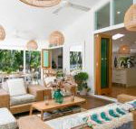 Pineapple Petes Beach House - Accommodation QLD