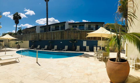 The White Pearl Penthouse - Accommodation QLD 2