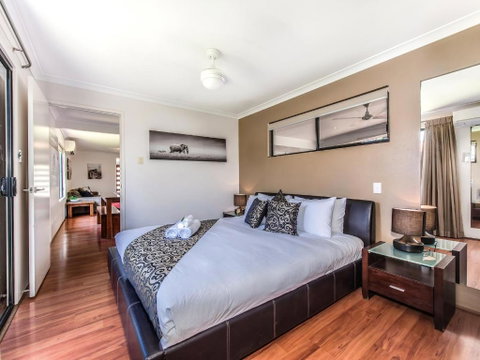 Marcoola House Pet Friendly Sunshine Coast - Accommodation QLD 2