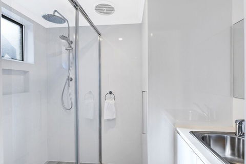 Ocean Pines 4 - Accommodation QLD 2