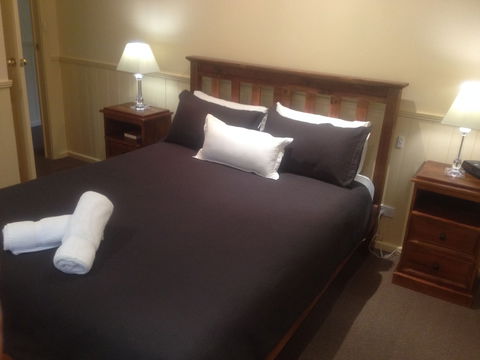 View Hill Holiday Units - Accommodation QLD 3