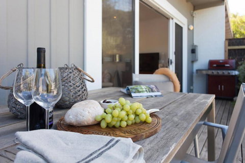 Capella Villa No. 3 Luxurious Beachside Style - Accommodation QLD 6