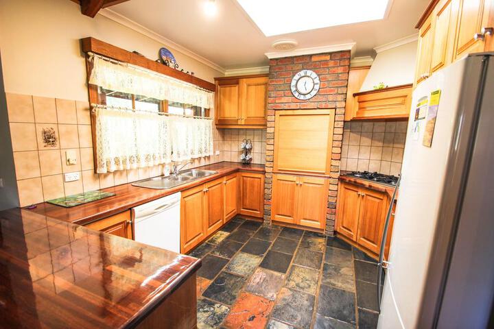 Freeburgh VIC Accommodation QLD