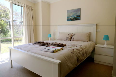 Isle Of Serenity - Accommodation QLD 7
