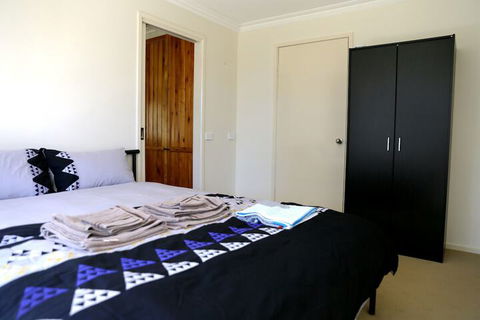 Isle Of Serenity - Accommodation QLD 2