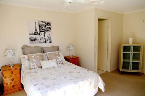 Isle Of Serenity - Accommodation QLD 6