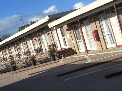 Smerdon Lodge Motel - Accommodation QLD 1