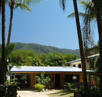 Clifton Beach House - Accommodation QLD