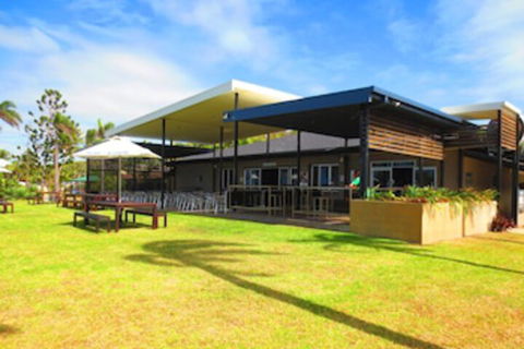 Forrest Beach Hotel - Accommodation QLD 1