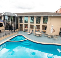 Twin Towers Inn - Accommodation QLD