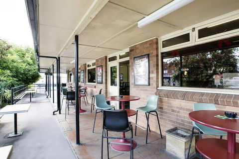 Nightcap At Hume Hotel - Accommodation QLD 5