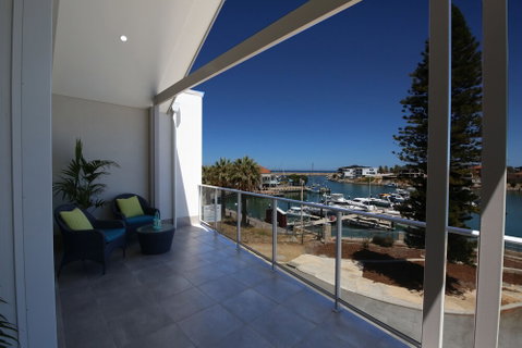 Marina Views At Mindarie Marina - Accommodation QLD 4